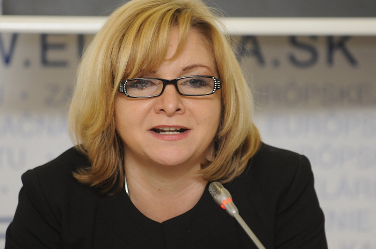 Oľga Pietruchová odchádza z Krajniakovho ministerstva. Snažia sa vymazať pojem rodová rovnosť, hovorí