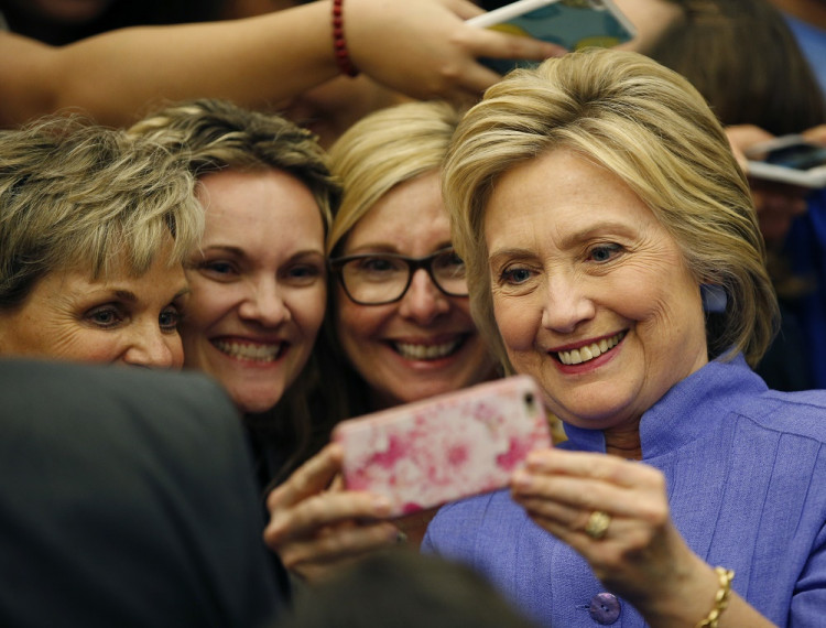 Novinárka Taranová: Clintonová prebrala Američanky, hlasy slobodných matiek má isté