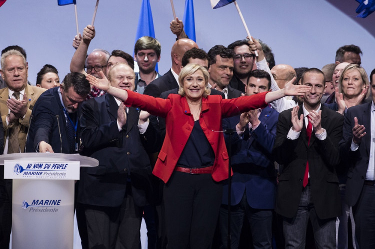 Le Penová predstiera záujem o ženy. Potrebuje ich, aby sa stala prvou prezidentkou