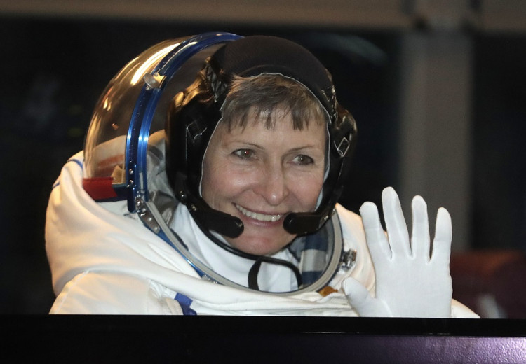Astronautka a rekordmanka NASA Peggy Whitsonová odchádza do penzie