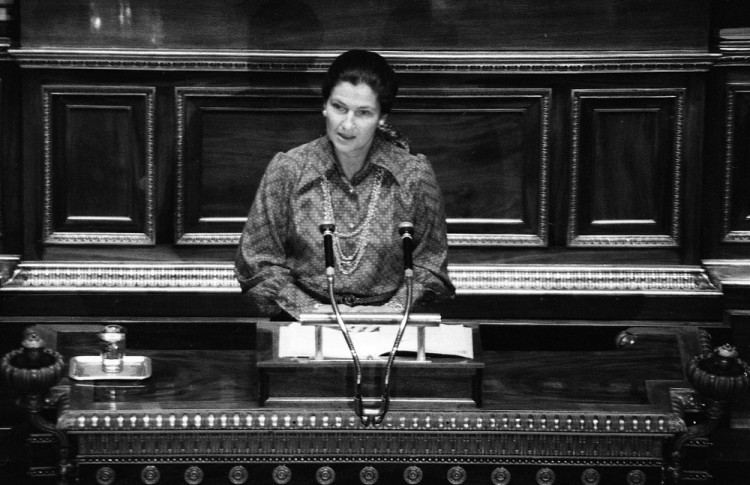 Zomrela veľká bojovníčka za práva žien Simone Veilová
