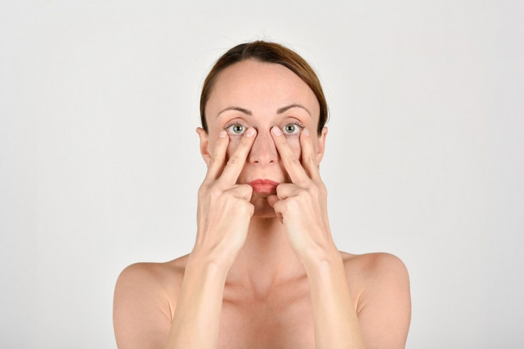 Zbavte sa mimických vrások okolo očí či dvojitej brady. Zacvičte si tvárovú gymnastiku