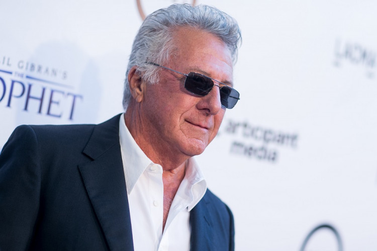 Dustin Hoffman sa ospravedlnil za údajné sexuálne obťažovanie stážistky