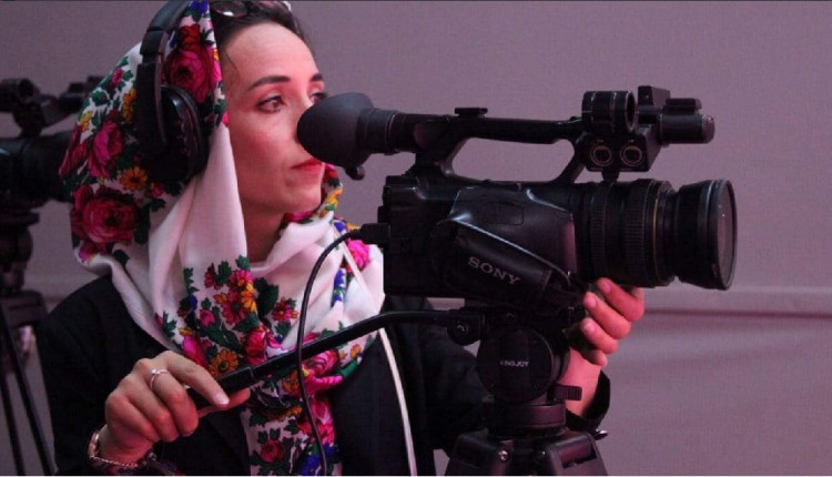 V mužskom Afganistane funguje prvá ženská televízia