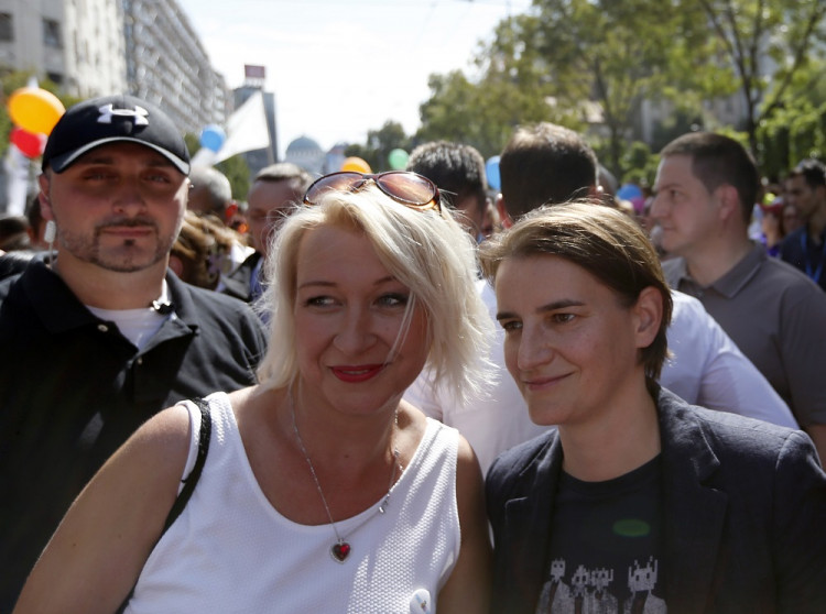 Srbská premiérka sa pridala k pochodu za práva sexuálnych menšín