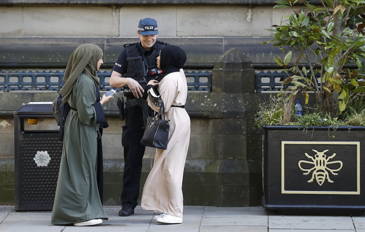Európsky súdny dvor rozhodol, že výškový limit pre policajtov môže diskriminovať ženy