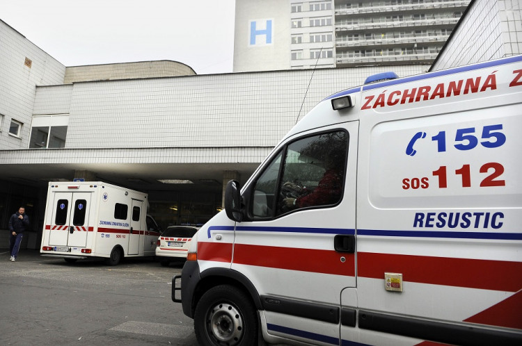 Prvej pacientke potvrdili pandemickú chrípku, v nemocnici leží vo vážnom stave
