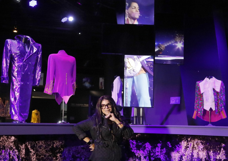 Popová ikona Prince má výstavu v Londýne, ktorá jeho sestru rozplakala