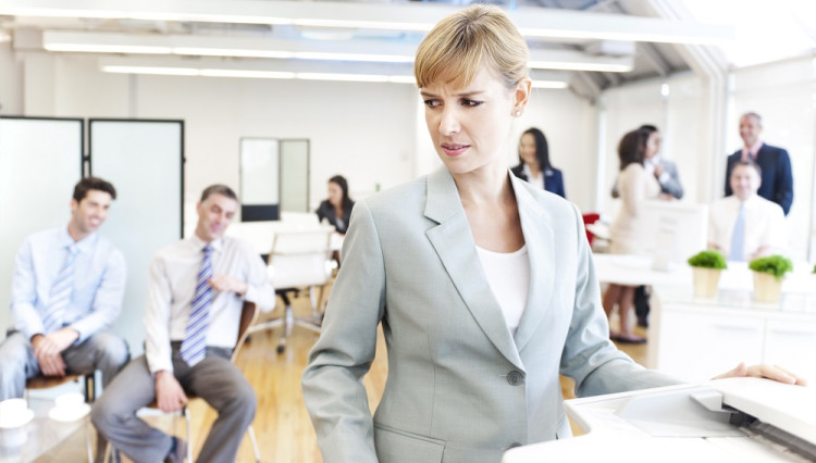 Mansplaining a nevyžiadané komentáre v životoch žien