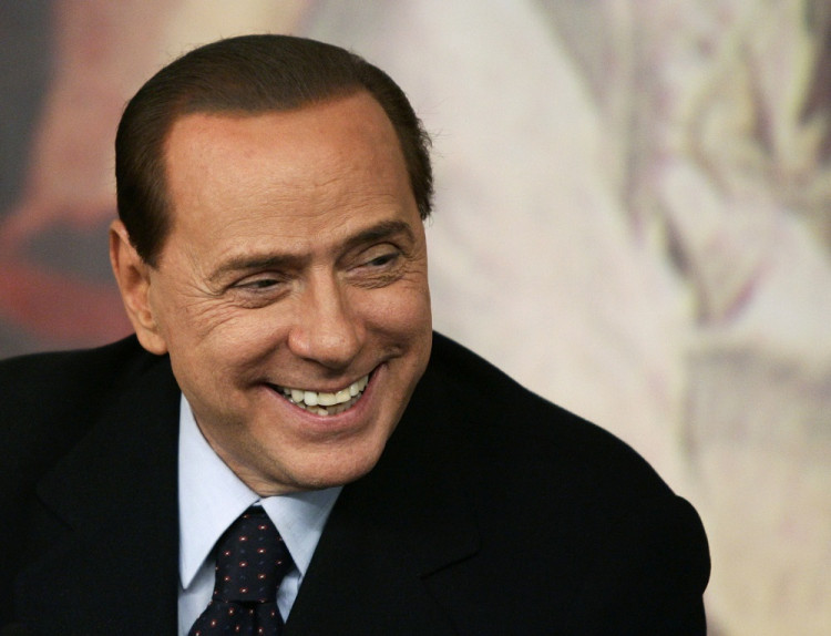 Expremiér Berlusconi, ktorého ženy dostali niekoľkokrát na súd, považuje práva žien za svoju prioritu