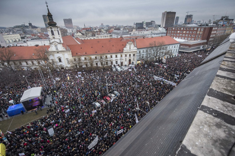 Pochod za Slušné Slovensko v Bratislave v piatok nebude