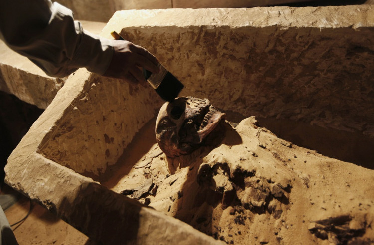 Vedci našli múmiu v sarkofágu starom 2500 rokov, asi to bola kňažka