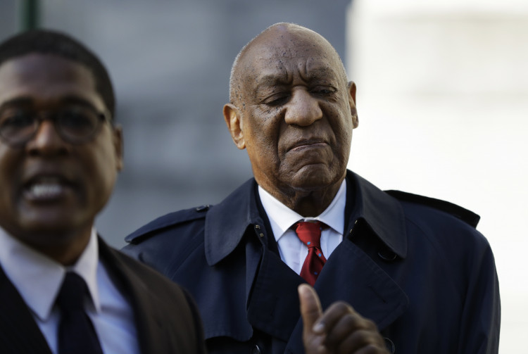 Komik Bill Cosby ide za sexuálny útok na ženu do väzenia na 3 až 10 rokov