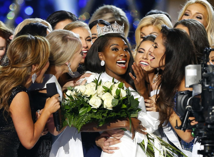 Prvá Miss America vyhrala súťaž krásy bez promenády v plavkách