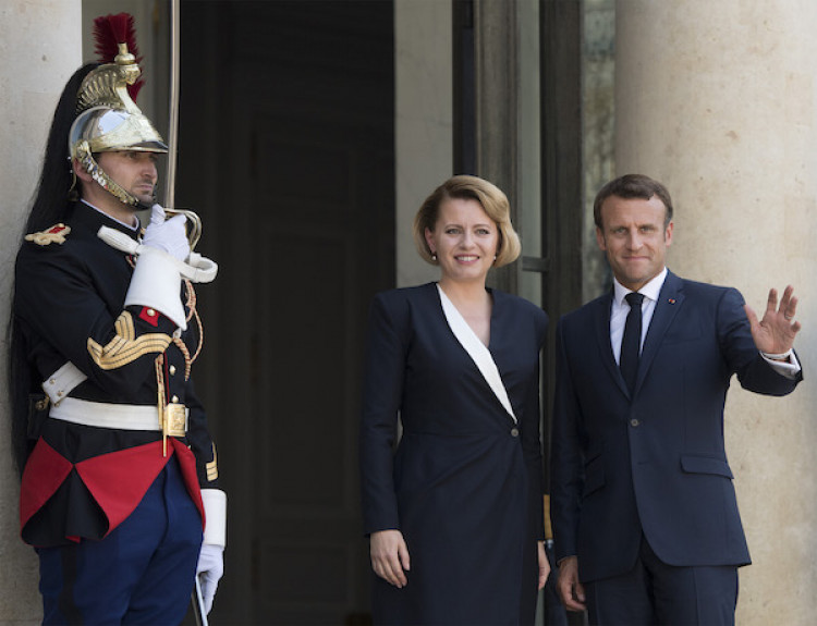 Zuzana Čaputová a Emmanuel Macron. FOTKY z oficiálneho prijatia v Paríží