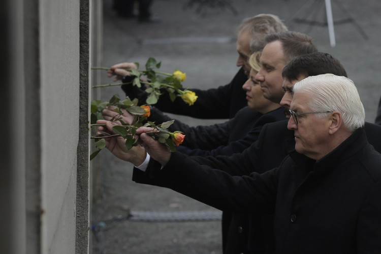 Berlínsky múr padol pred 30 rokmi. Musia padnúť aj múry nedôvery, uviedla prezidentka Čaputová