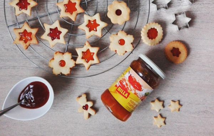 Skvelé plnené linecké koláčiky, recept na mäkké linecké kolieska