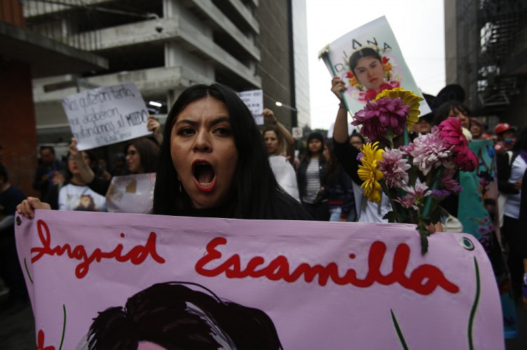 Mladú ženu brutálne zabil jej partner, Mexičanky protestujú