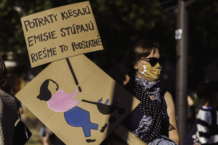 Proti návrhu Záborskej protestujú v šiestich mestách, odmietnuť ho žiada 60 organizácií