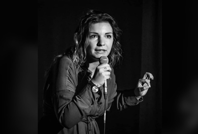 Stand-up komička Simona: Ženy vedia, čo majú robiť, len to odkladajú