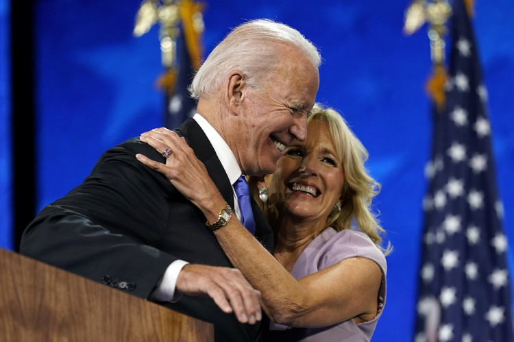 Novým americkým prezidentom je Joe Biden, porazil Trumpa