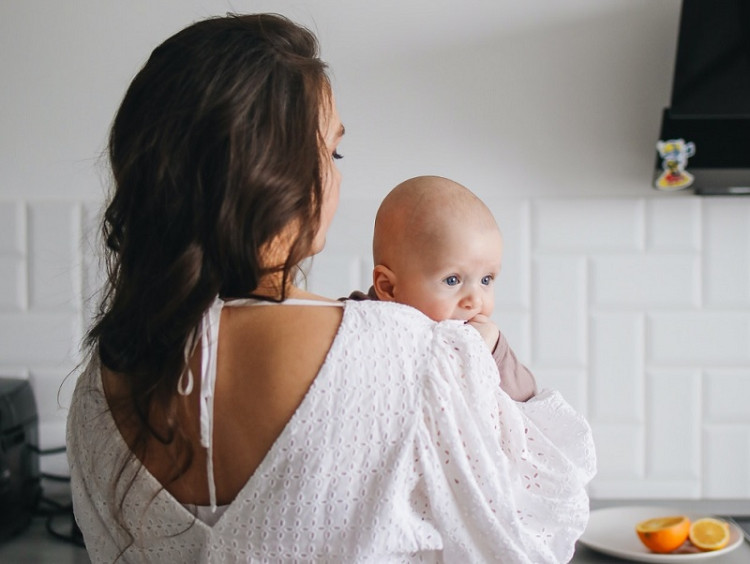 Tri známe ženy a babysitterky