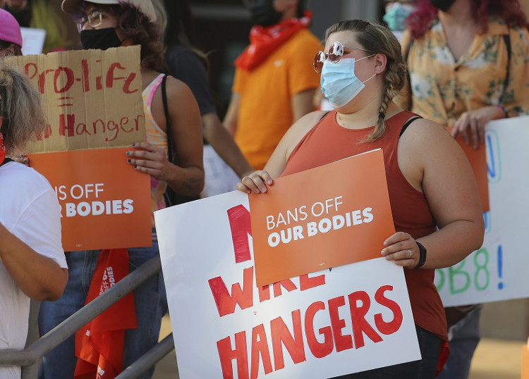 V štáte Oklahoma schválili republikáni takmer úplný zákaz potratov