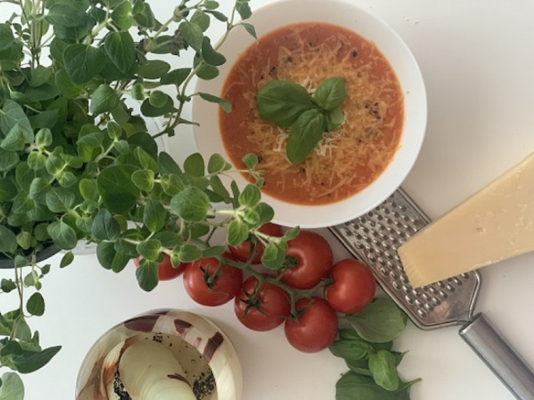 Fantastická paradajková polievka z čerstvých paradajok, overený recept