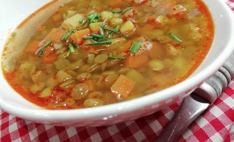 Šošovicová polievka, tradičný recept
