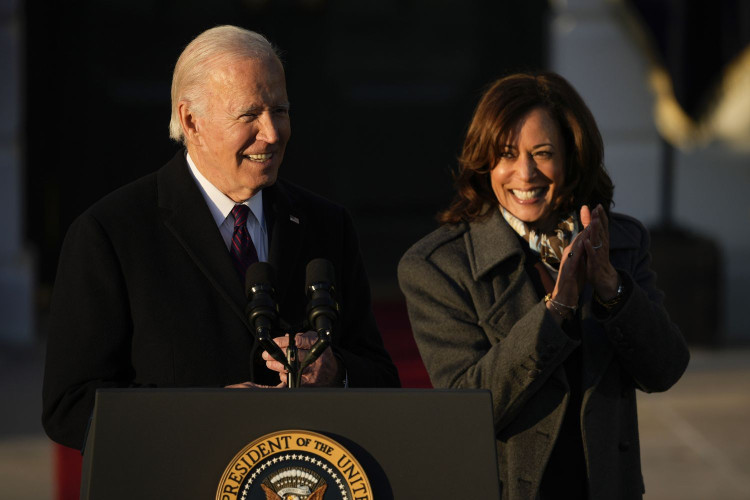 Biden podpísal prelomový zákon, ktorý uznáva manželstvo osôb rovnakého pohlavia