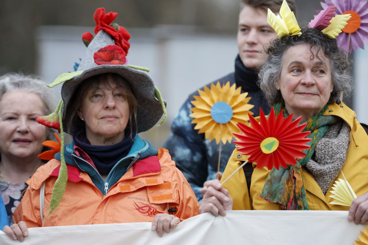 Vyše dvetisíc senioriek žaluje švajčiarsku vládu za klimatickú politiku