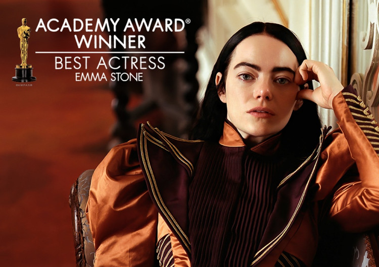 Oscary 2024: Najlepším filmom je Oppenheimer, najlepšou herečkou Emma Stone - v roztrhaných šatách