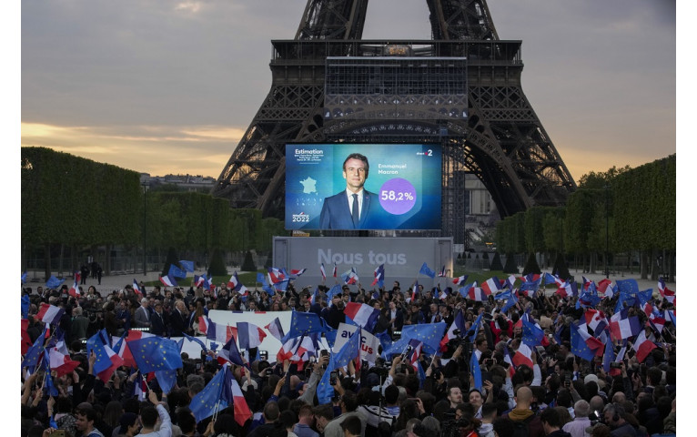 Macron, vyhral, volby