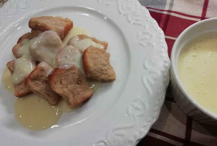 Dukátové buchtičky s vanilkovým krémom. Foto - Nela