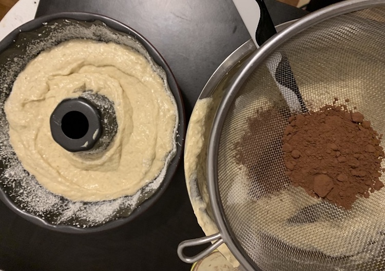 Výborná banánová bábovka 5. Fotka - Andrea Bunčeková