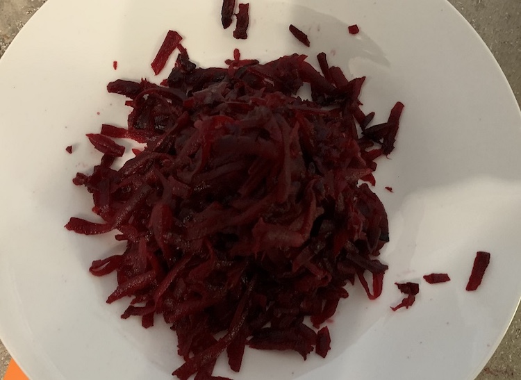 Jednoduchý cviklový šalát 1. Fotka - Andrea Bunčeková