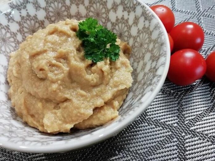 Tatarák z avokáda ako veggie alternatíva k obľubenému predjedlu zo surového mäsa. Fotka - Redakcia Žien v meste