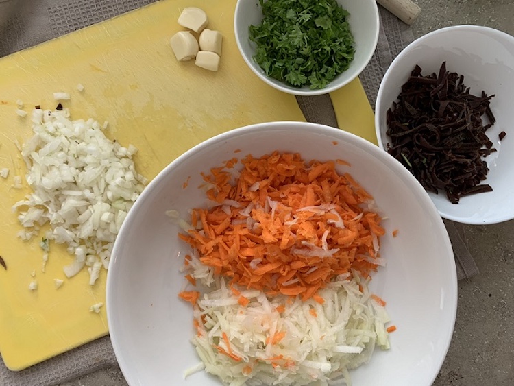 Vyprážané jarné rolky s mletým mäsom 1. Fotka - Andrea Bunčeková