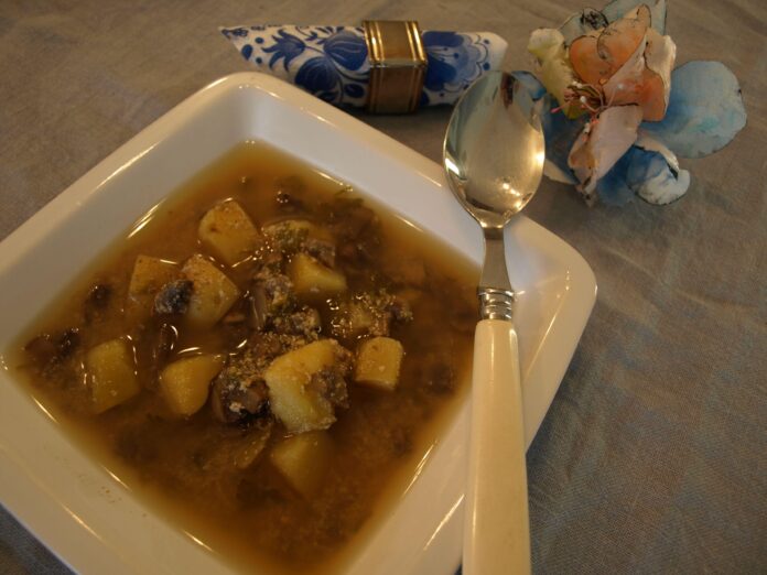 Výborná šampiňónová polievka s jogurtom, osvedčený RECEPT