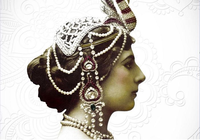Paolovi Coelhovi vychádza nový román o živote Mata Hari