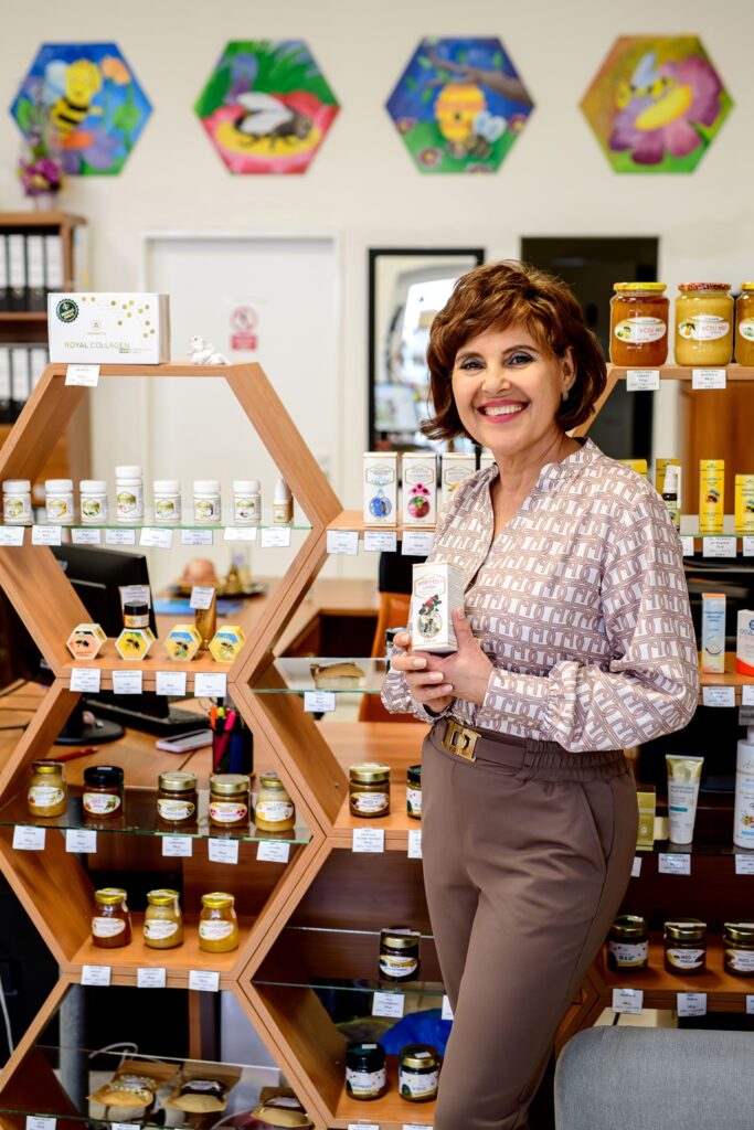 Bolestivá menštruáci? Apiterapeutka Iveta Krajňaková radí, ako ju zmierniť. Foto - Apipraktik