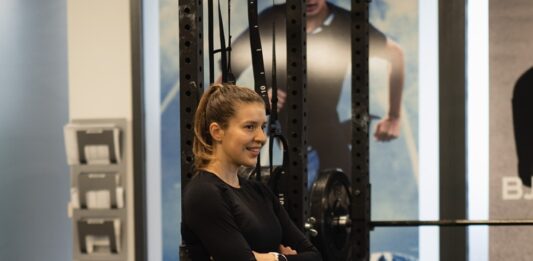 Ako cvičiť počas menopauzy radi trénerka Romana Kiapešová, ktorá sa špecializuje na zdravie žien. Foto - FB/R.K.