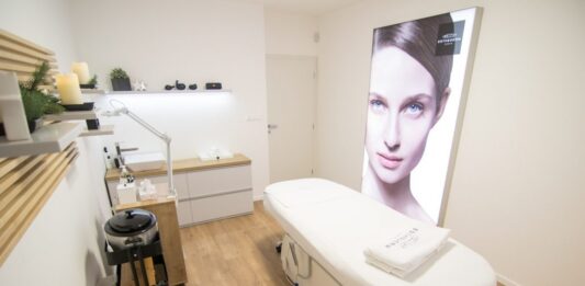 Darčeková poukážka na prístrojové kozmetické ošetrenie v salóne Šúrsky raj