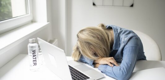 Emocionálna únava vs. fyzická. Ako ich rozoznať a nepodceniť. Foto - freepik
