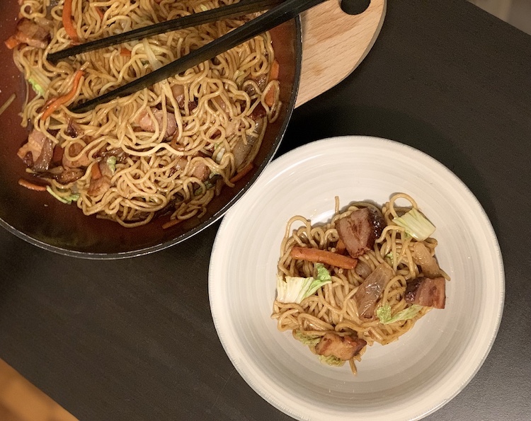 Hotové netradičné udon rezance. Fotka - Andrea Bunčeková