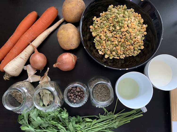 Hrášková polievka na kyslo 1. Fotka - Andrea Bunčeková