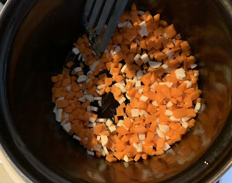 Hrášková polievka na kyslo 3. Fotka - Andrea Bunčeková