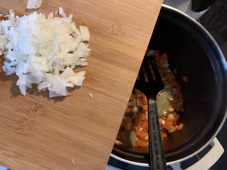 Hrášková polievka na kyslo 4. Fotka - Andrea Bunčeková