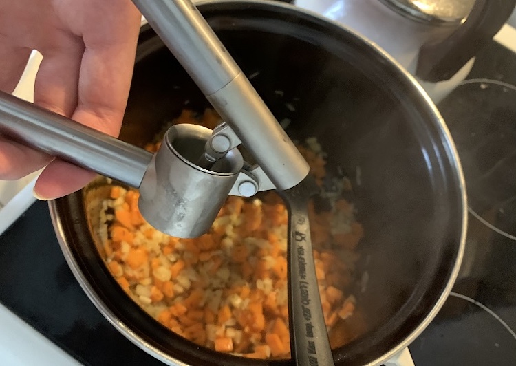 Hrášková polievka na kyslo 5. Fotka - Andrea Bunčeková