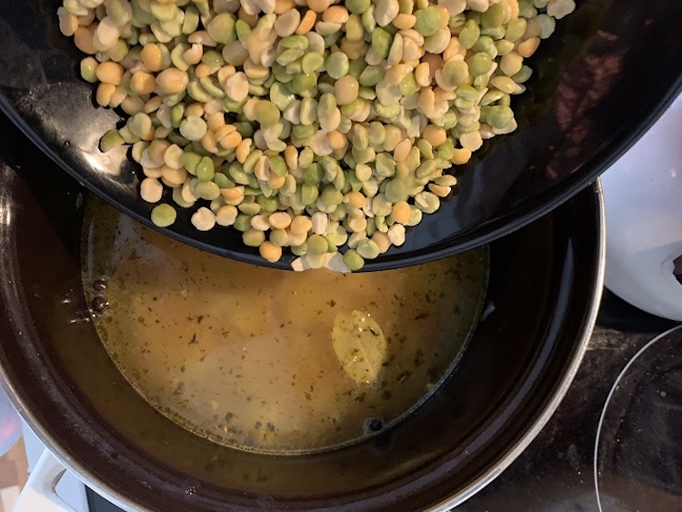 Hrášková polievka na kyslo 6. Fotka - Andrea Bunčeková